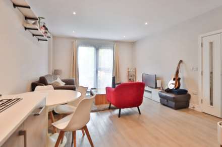 Coombe Road, New Malden, Image 3