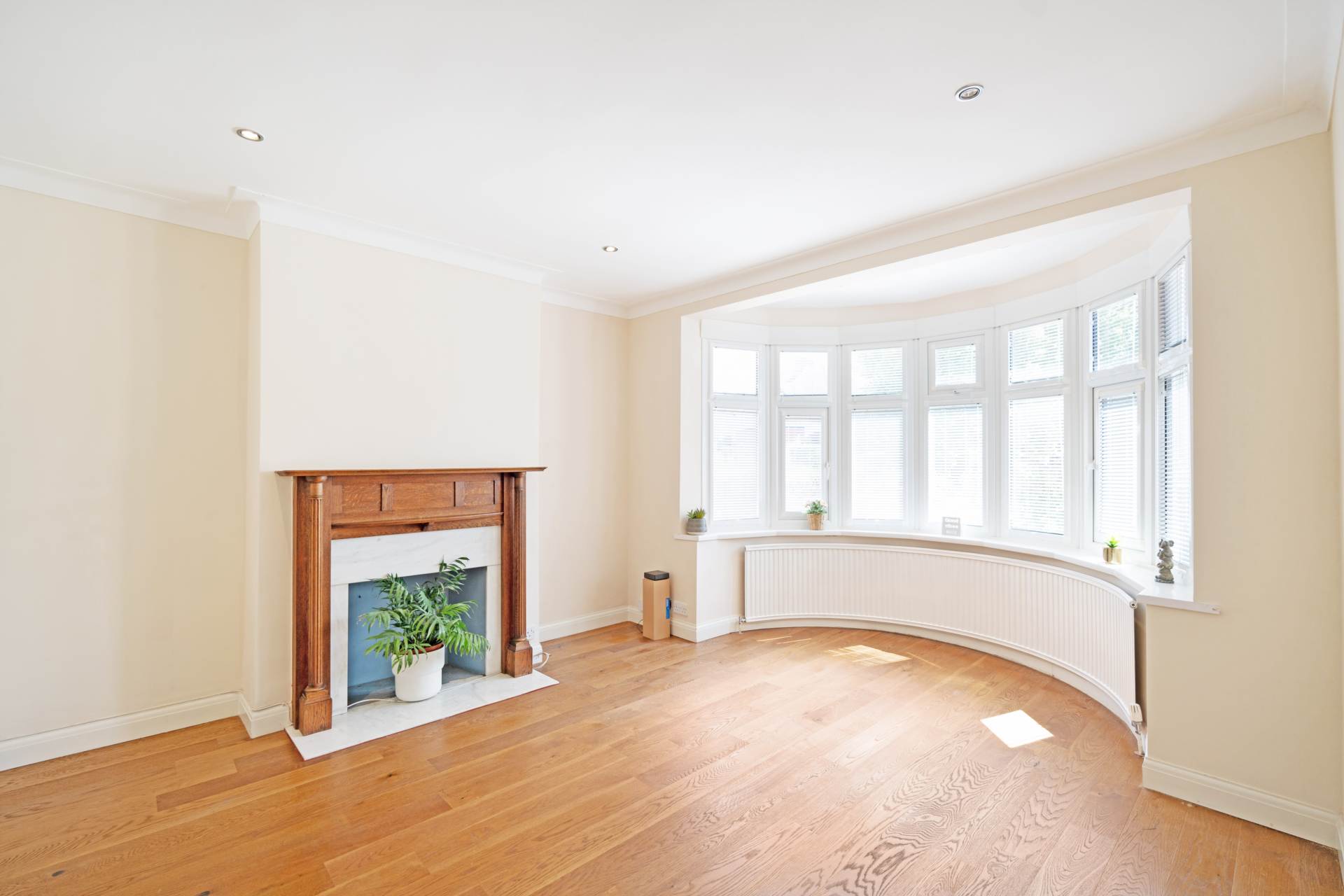 Elgar Avenue, Surbiton, Image 3