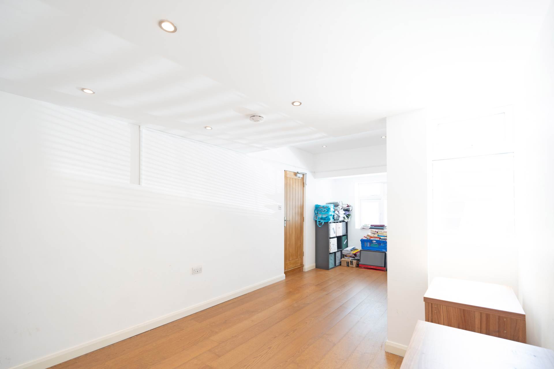 Elgar Avenue, Surbiton, Image 5