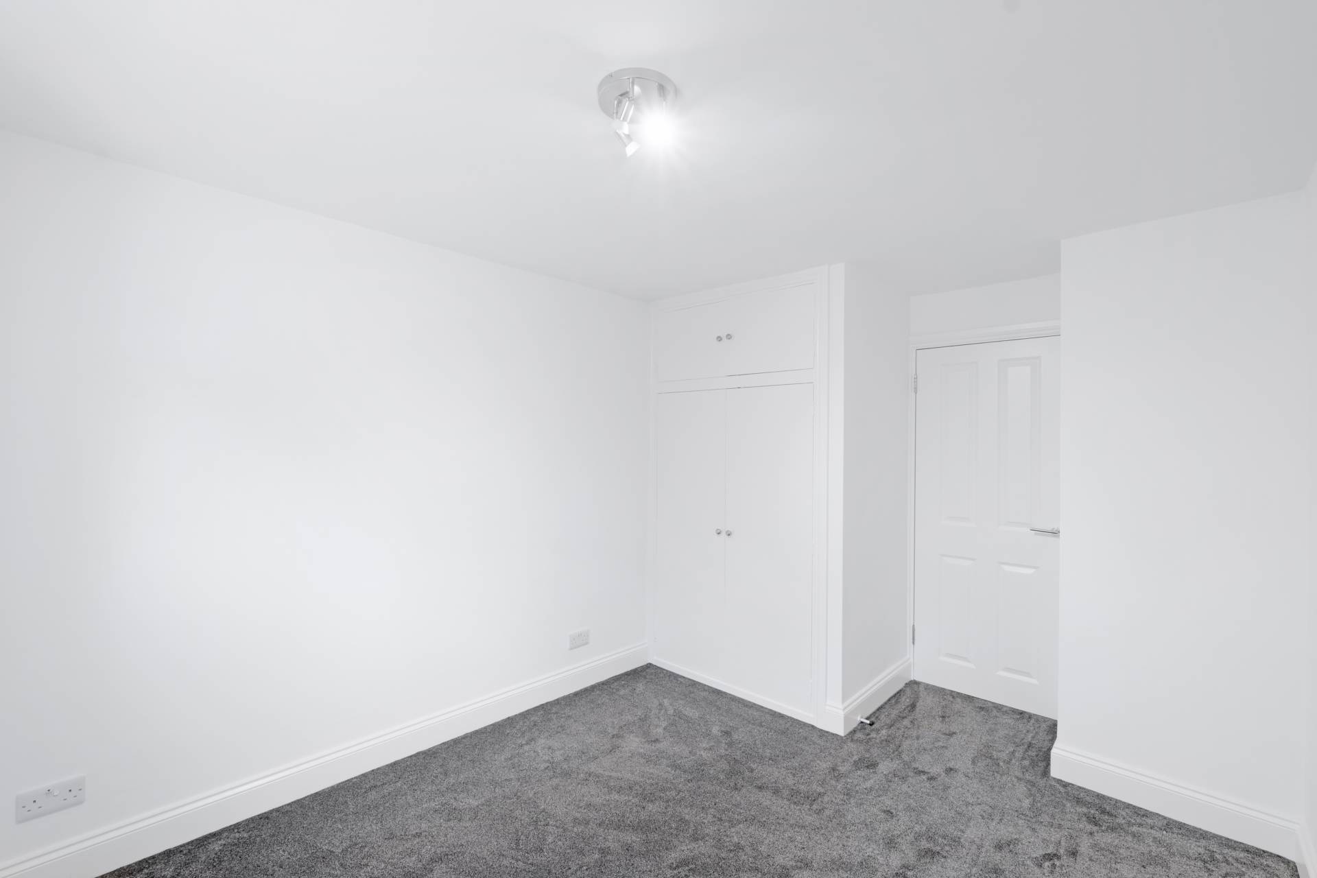 The Avenue, Worcester Park, Image 5