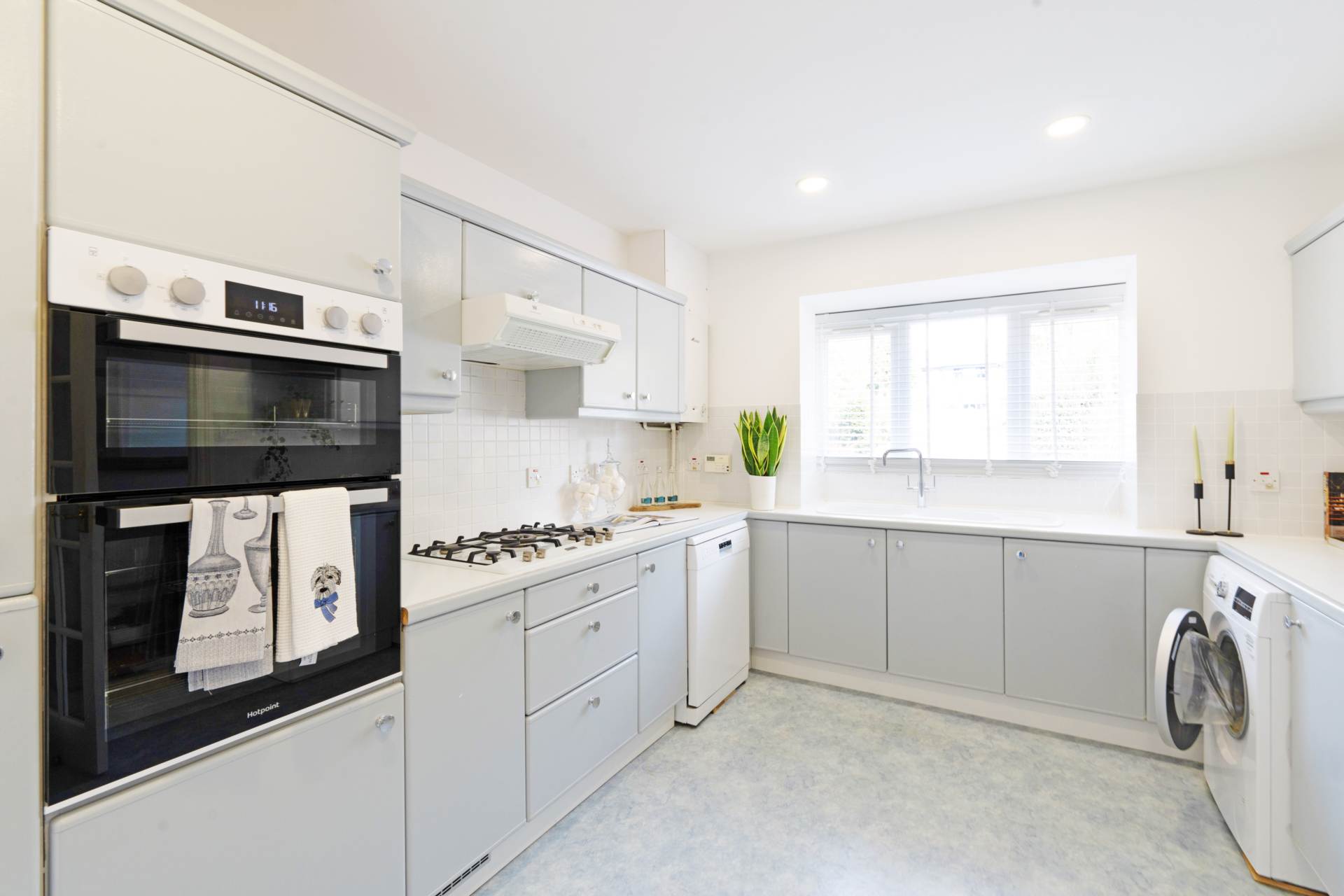 Cottenham Park Road, Wimbledon, SW20, Image 7