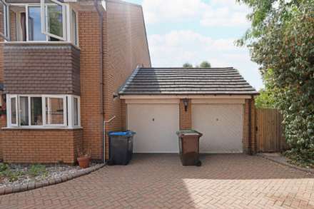 Cottenham Park Road, Wimbledon, SW20, Image 17