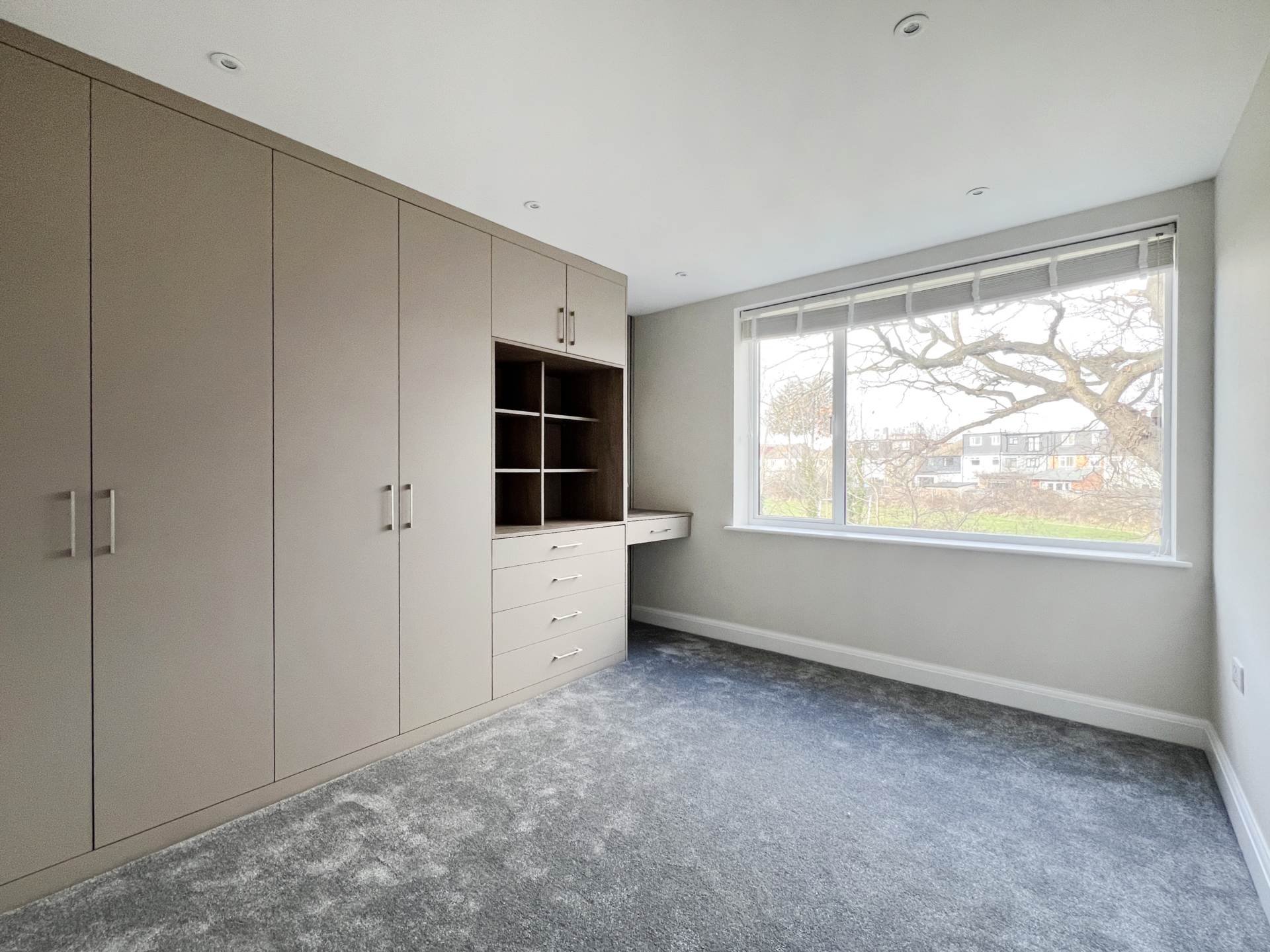 Woodfield Gardens, New Malden, Image 17