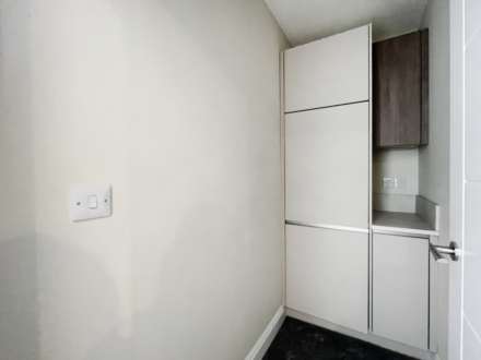 Woodfield Gardens, New Malden, Image 16