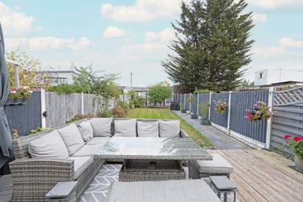 College Gardens, New Malden, Image 4