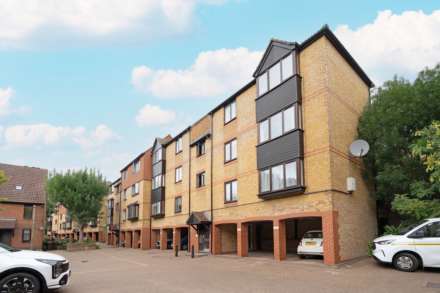Property For Rent Greyhound Road, Sutton