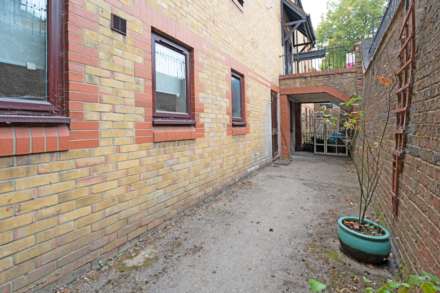 Greyhound Road, Sutton, Image 9