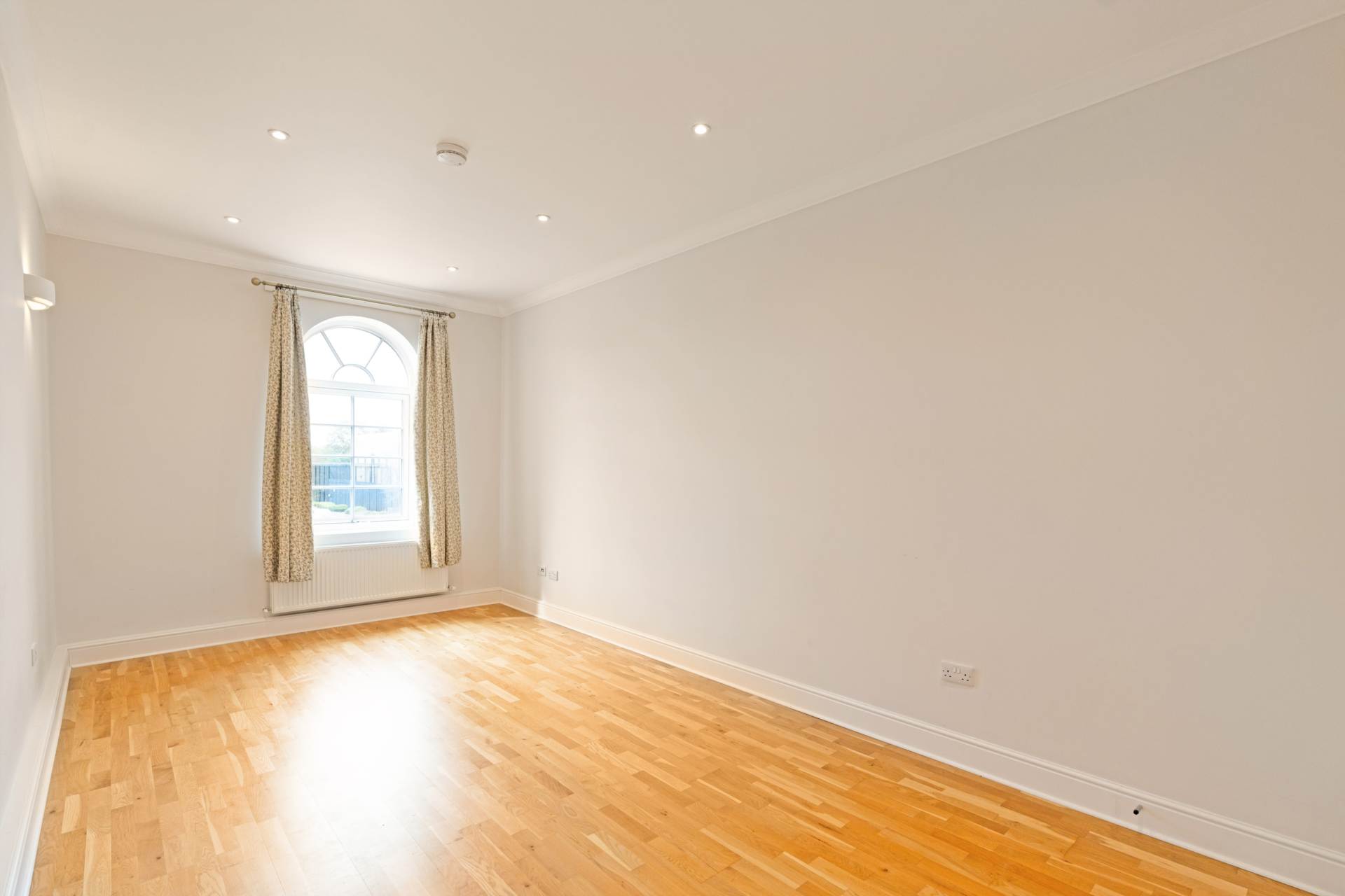 Hilda Road, Southall, Image 7