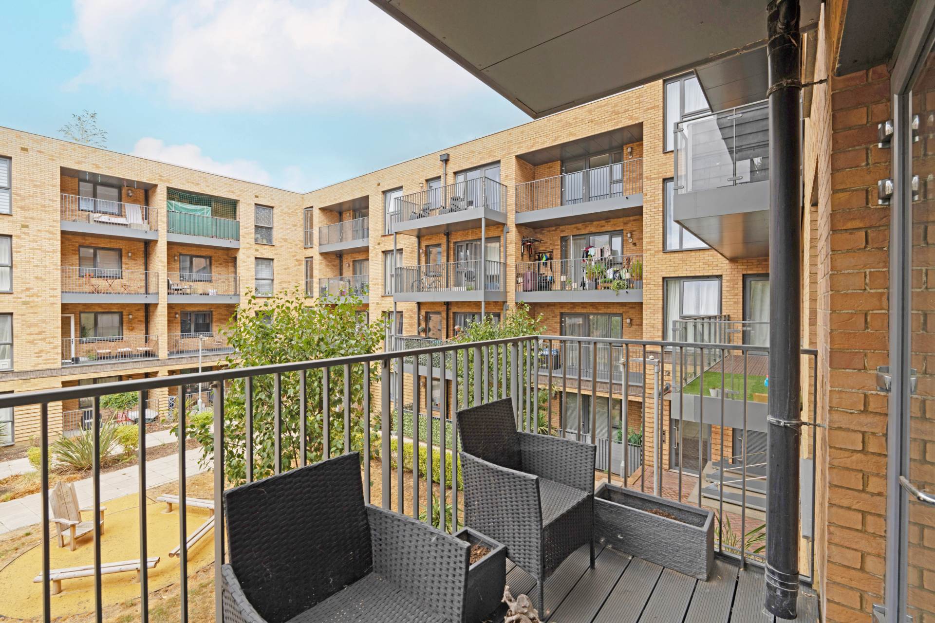 Kingston Road, New Malden, Image 10
