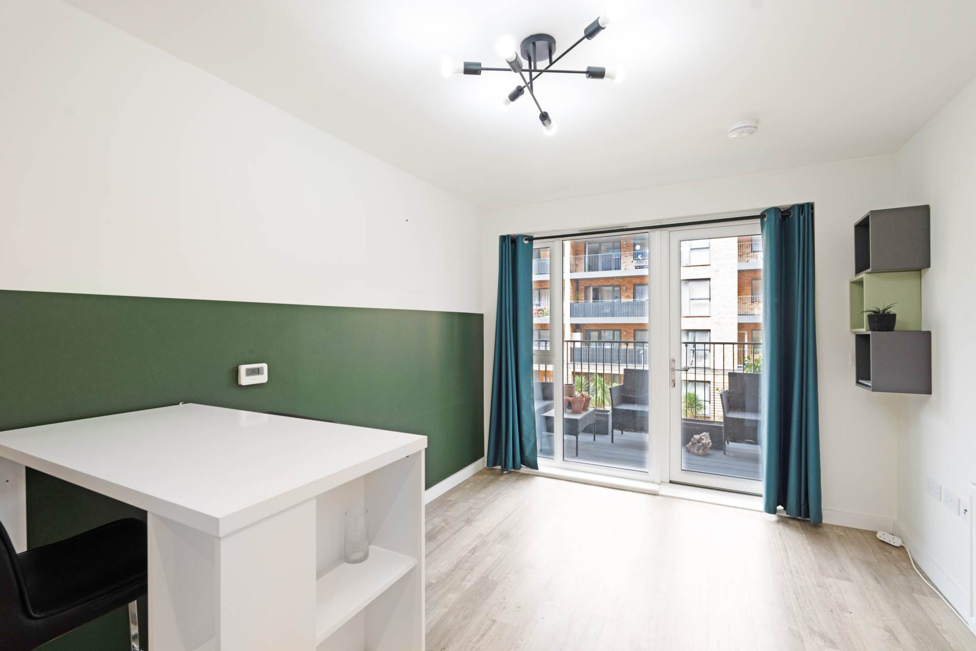 Kingston Road, New Malden, Image 2