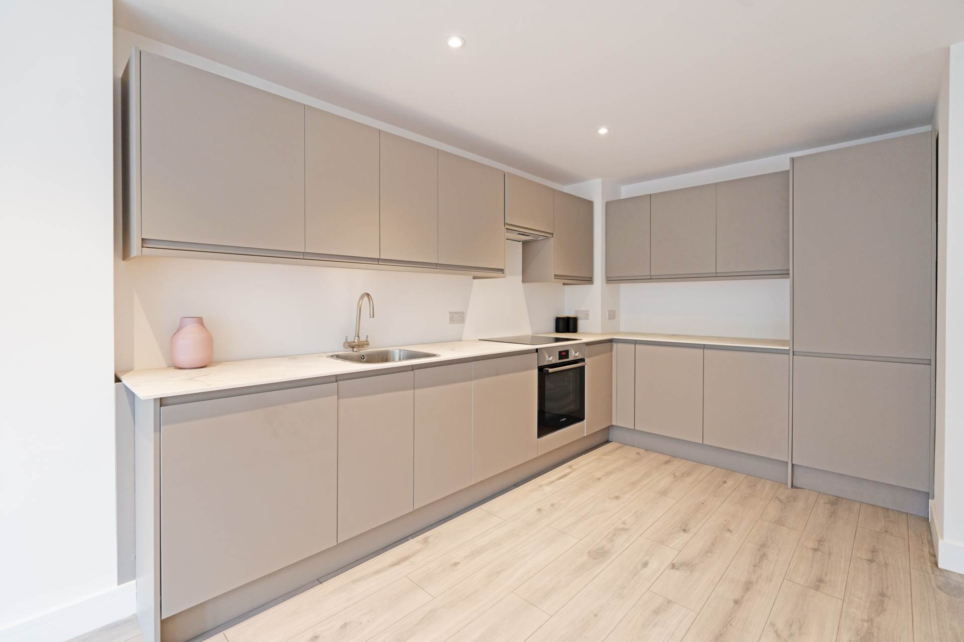 Ashley Road, Walton On Thames, KT12 1HL, Image 6
