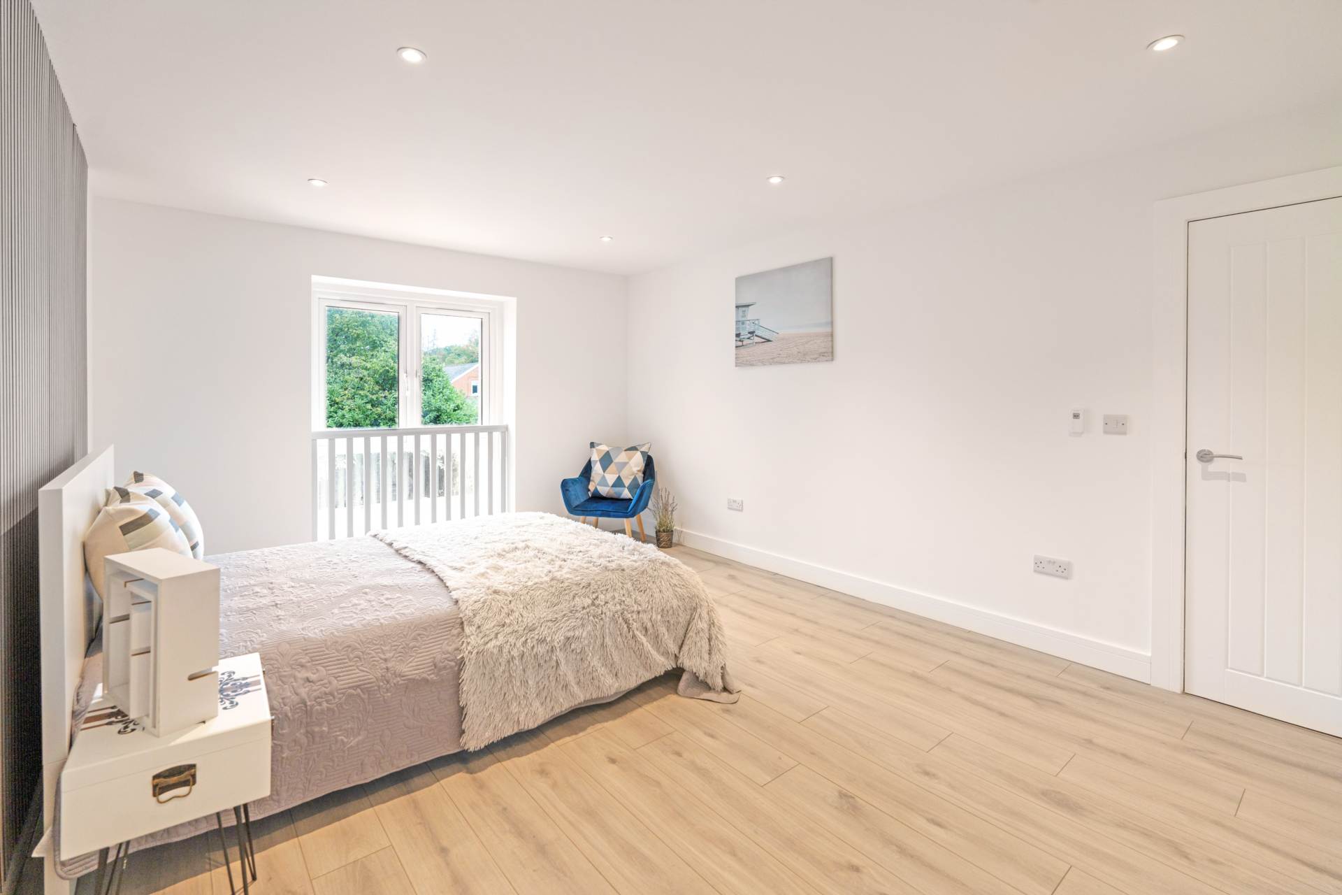 Ashley Road, Walton On Thames, KT12 1HL, Image 9