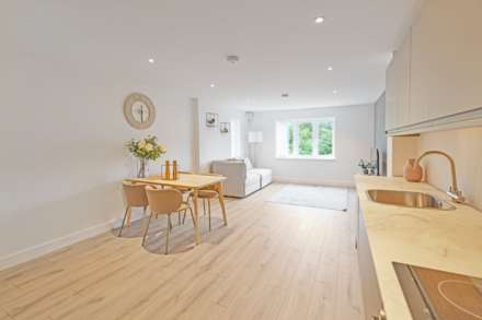 Ashley Road, Walton On Thames, KT12 1HL, Image 4
