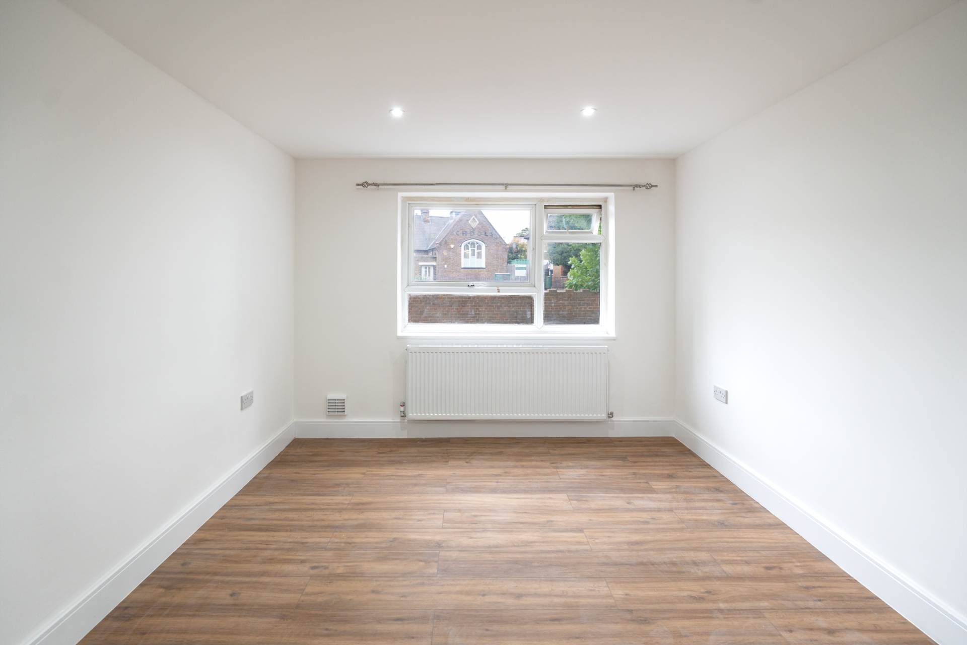 Cambridge Road, Kingston Upon Thames, Image 6