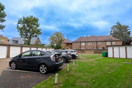 Cambridge Road, Kingston Upon Thames, Image 11