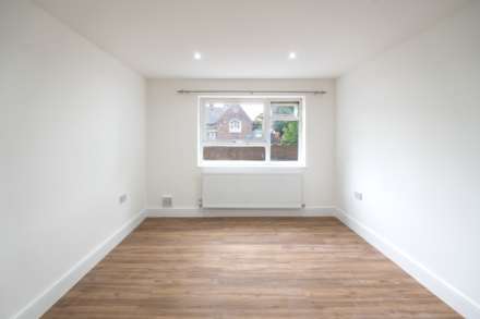 Cambridge Road, Kingston Upon Thames, Image 6