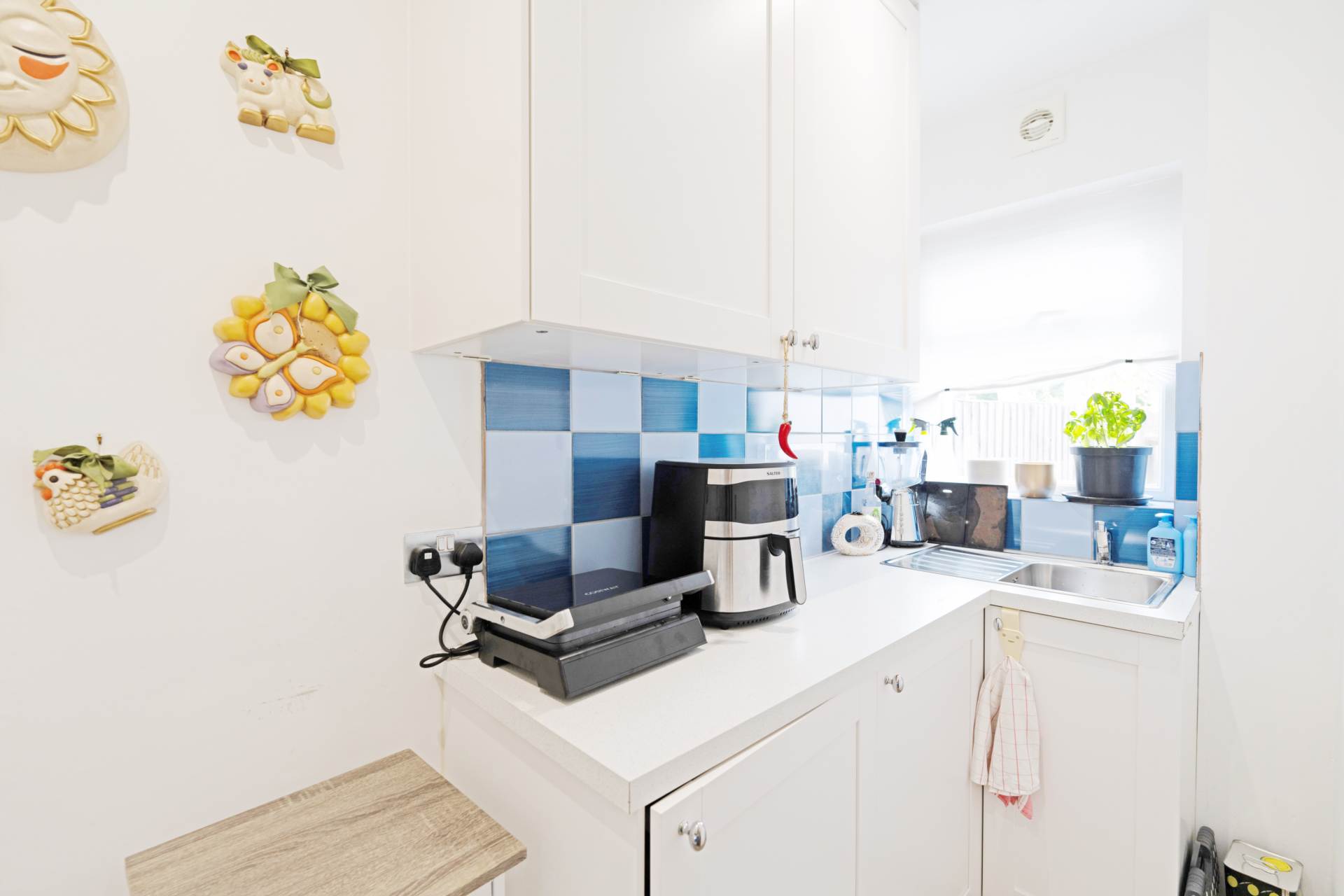 Ancaster Crescent, New Malden, Image 11