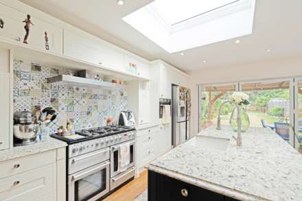 Ancaster Crescent, New Malden, Image 10