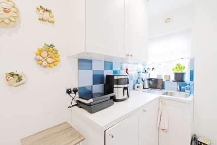 Ancaster Crescent, New Malden, Image 11