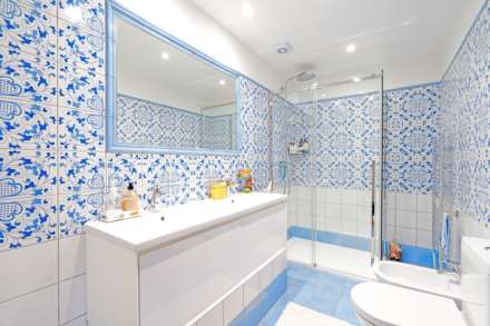 Ancaster Crescent, New Malden, Image 14