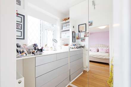 Ancaster Crescent, New Malden, Image 17
