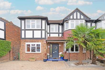 Ancaster Crescent, New Malden, Image 2