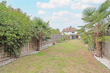 Ancaster Crescent, New Malden, Image 25