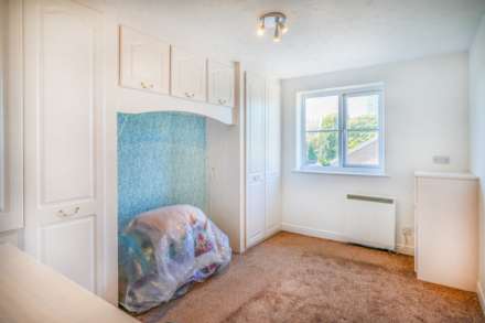 Donald Woods Gardens, Surbiton, Image 6