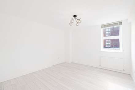 High Street, New Malden, Image 3