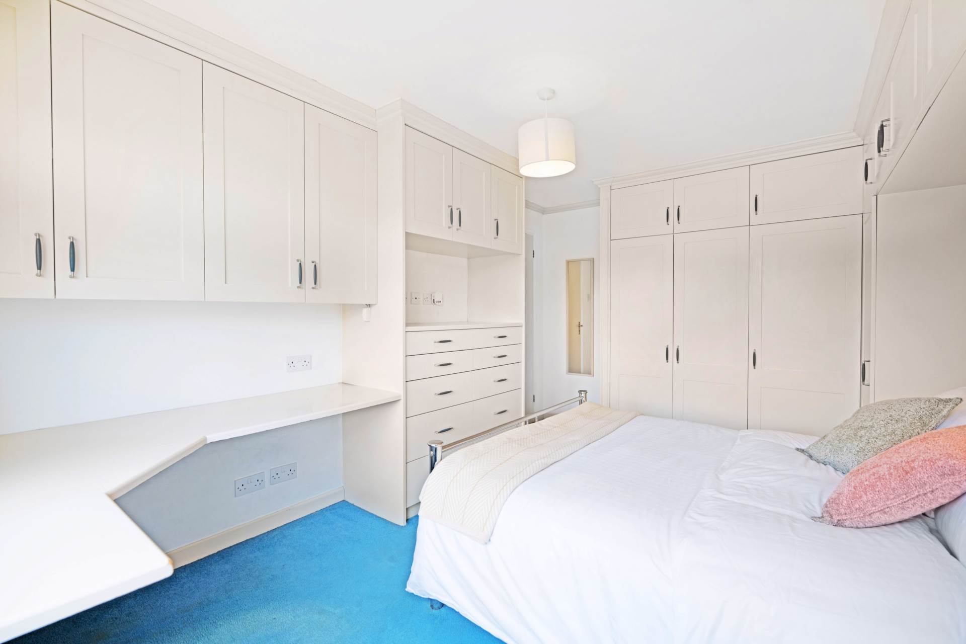 Sussex Close, New Malden, Image 6