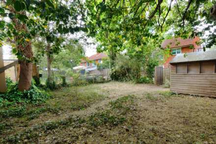 Sussex Close, New Malden, Image 11