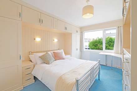 Sussex Close, New Malden, Image 5