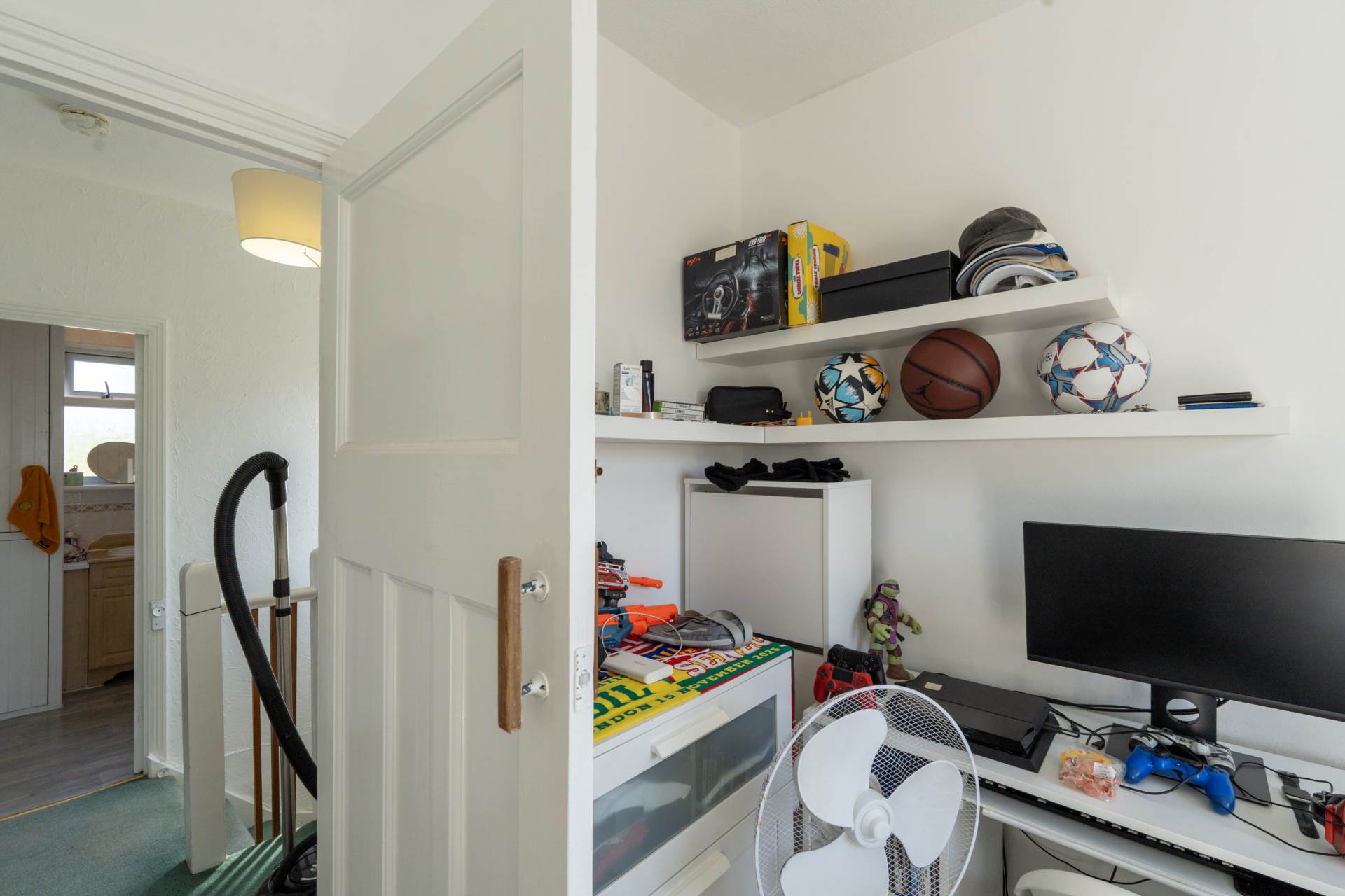 Thornhill Road, Surbiton, Image 11