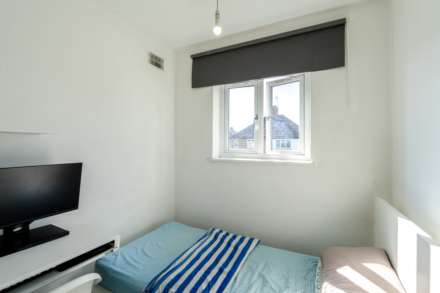 Thornhill Road, Surbiton, Image 10