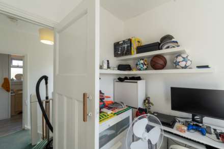 Thornhill Road, Surbiton, Image 11