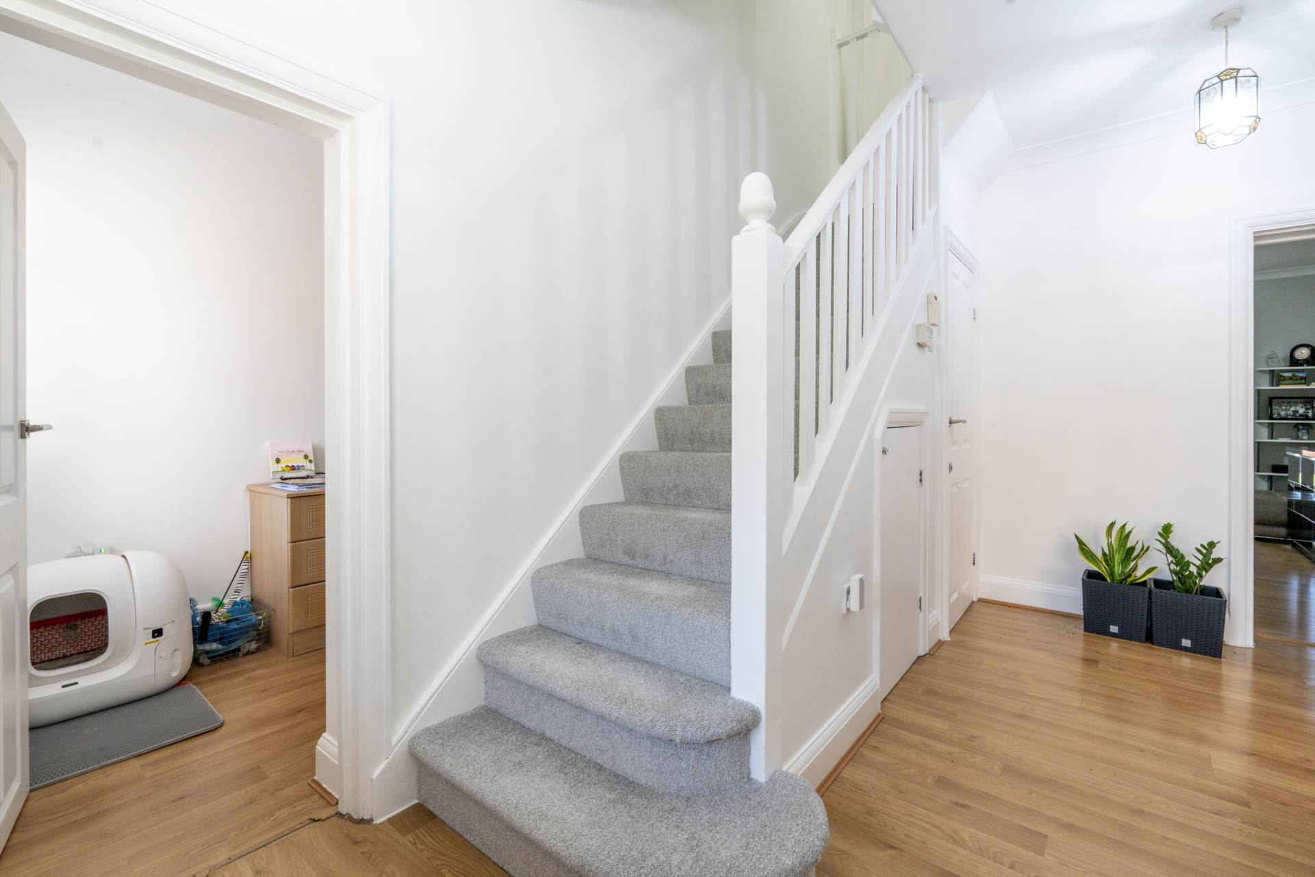Howard Road, New Malden, Image 13