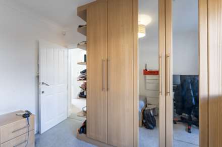 Howard Road, New Malden, Image 19