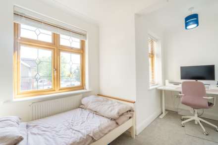 Howard Road, New Malden, Image 20