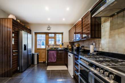 Howard Road, New Malden, Image 8