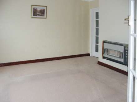 West Barnes Lane, New Malden, Image 3