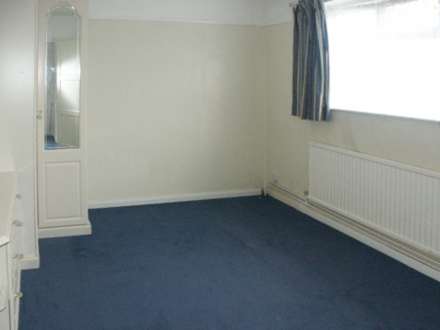 West Barnes Lane, New Malden, Image 5