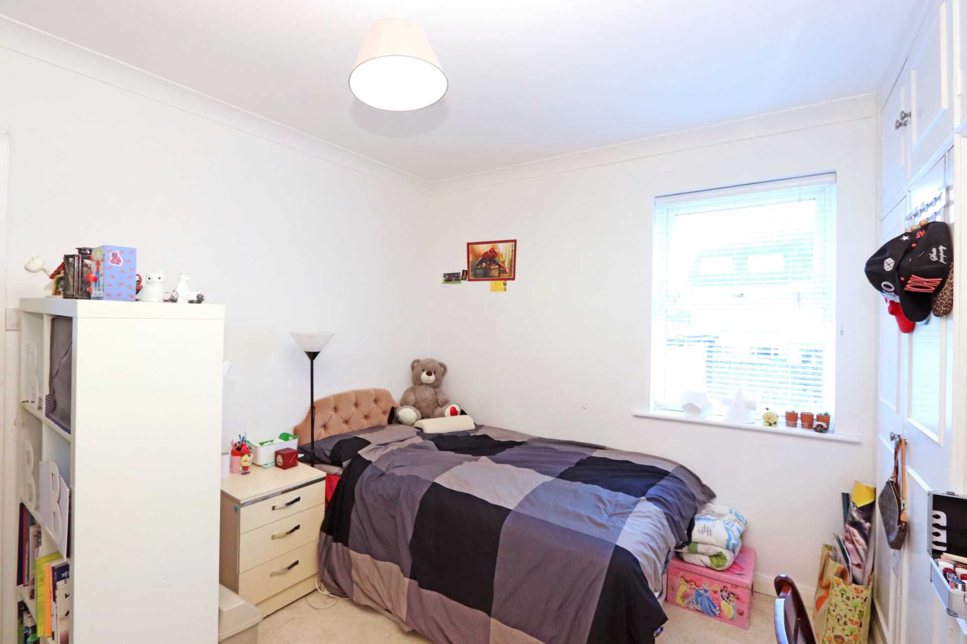 Acacia Grove, New Malden, Image 10