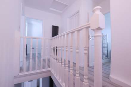 Amberwood Rise, New Malden, Image 10