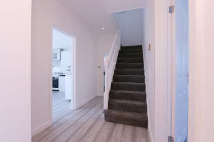Amberwood Rise, New Malden, Image 8
