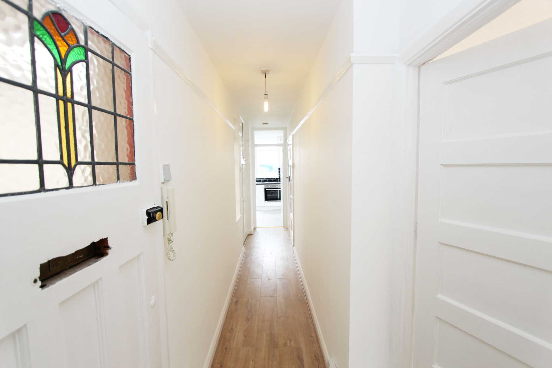 Manor Drive North, New Malden, Image 13