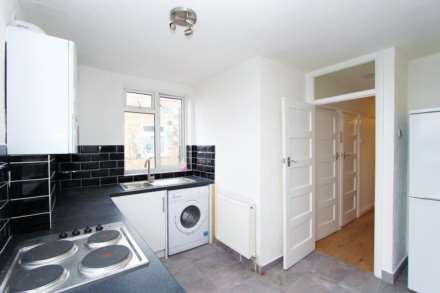 Manor Drive North, New Malden, Image 10