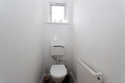 Manor Drive North, New Malden, Image 11