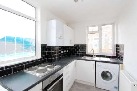 Manor Drive North, New Malden, Image 8