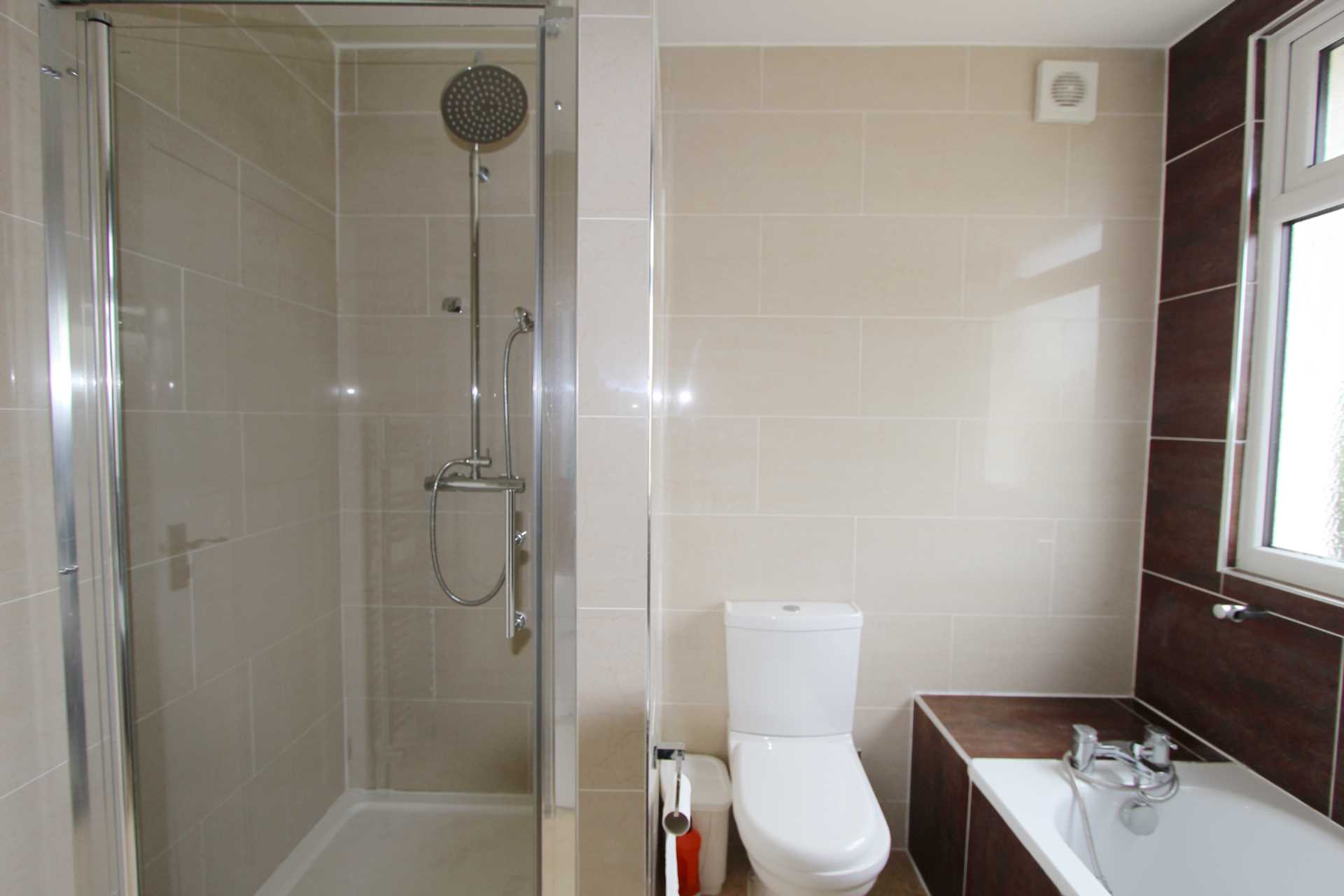 The Mount, New Malden, Image 15