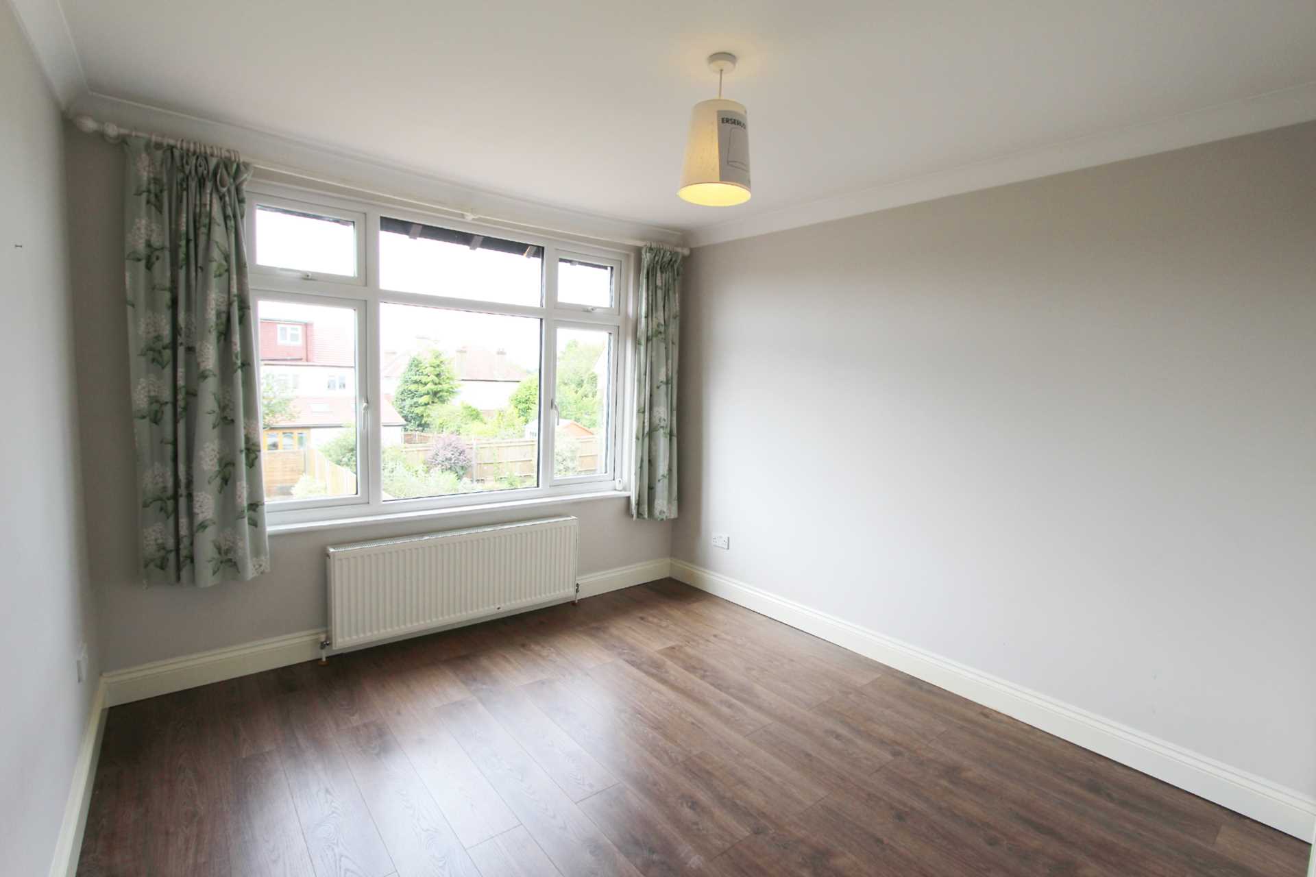 The Mount, New Malden, Image 6